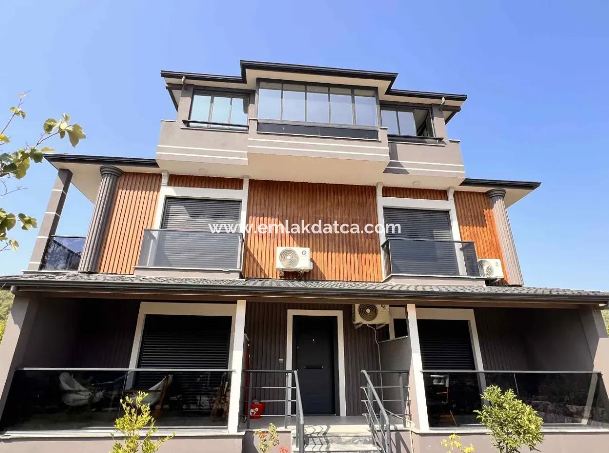 Investment Opportunity In The Hidden Paradise Of Marmaris: Luxury 5 Units Of 2 1 110M2 Apartments In 838M2 Plot Are Only 15 Km Away From Marmaris,