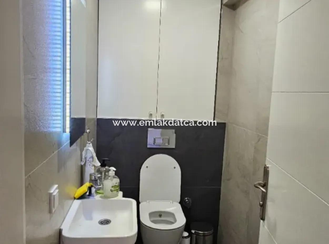 Camiavlu Neighborhood 3 1 Reverse Duplex For Sale In A Secure Site With Pool