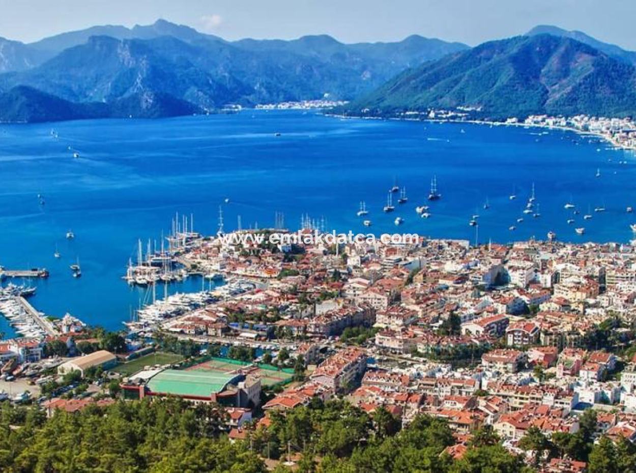 Land For Sale Of 1100 M2 Zoned In The Center Of Marmaris