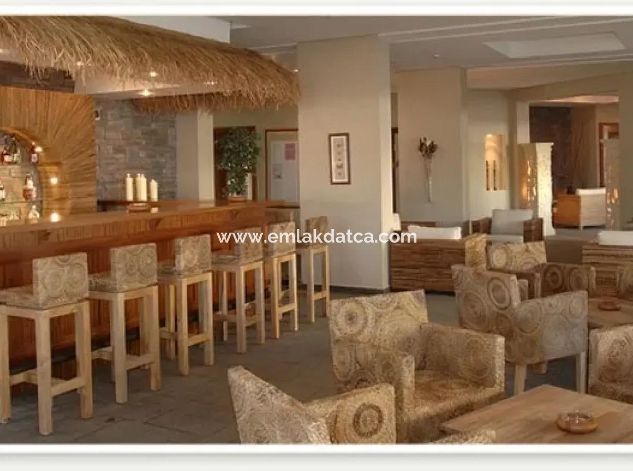 100 Room Hotel With Pool In The Centre Of Marmaris For Sale