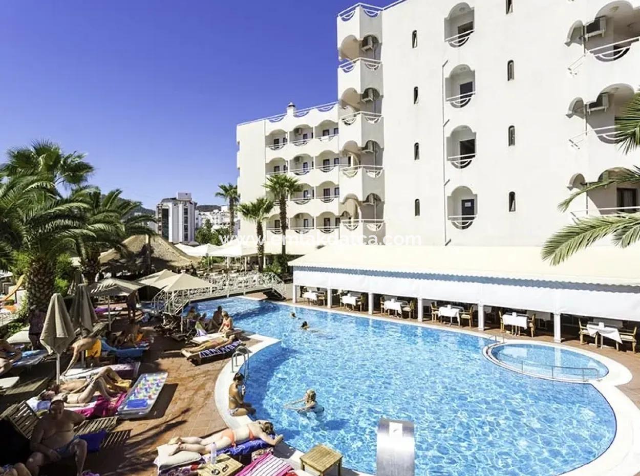 100 Room Hotel With Pool In The Centre Of Marmaris For Sale