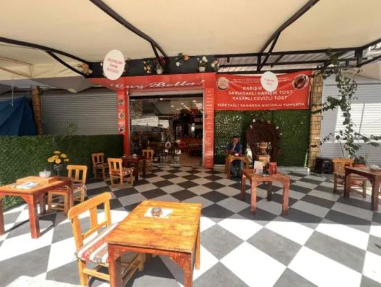 Shop For Sale In The Bustling Center Of Marmaris With Ready Customers With Its Unique Concept