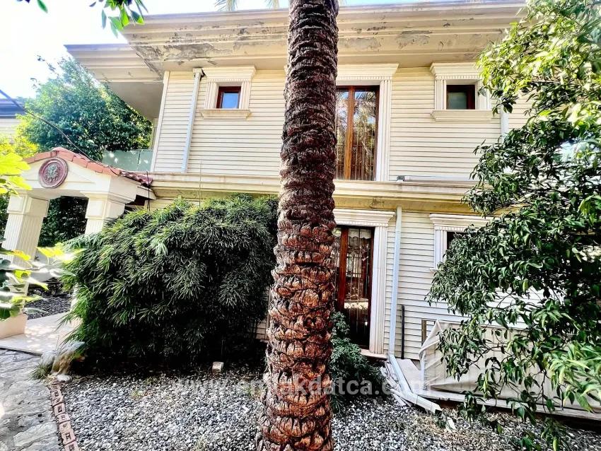 Для продажи Семейный дом 4+2 в Armutalan Marmaris - 970 m²