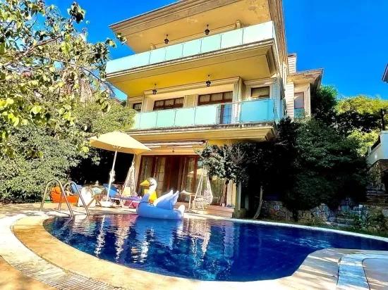 На продажу 4+2 Вилла – 970 m² доля участка – Armutalan
