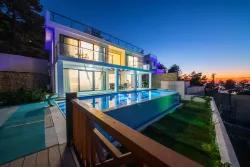 Для продажи Семейный дом 4+1 в Faralya Fethiye - 500 m²