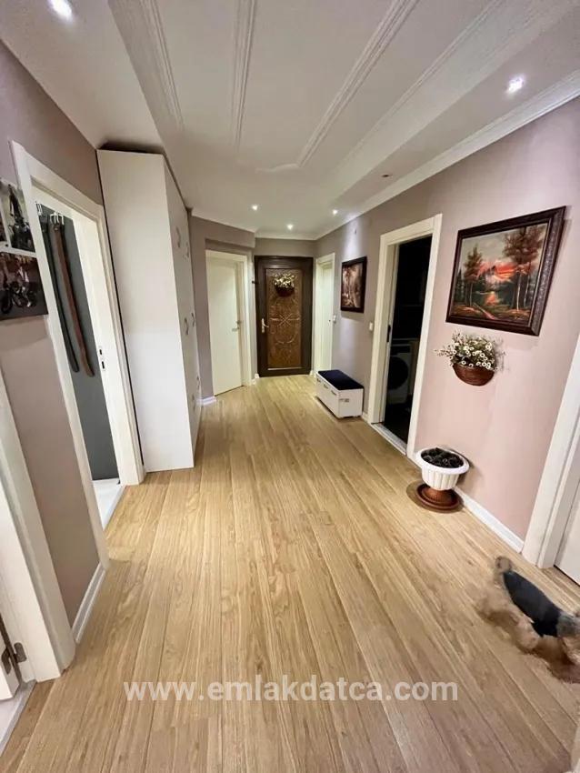Tepe Mahallesi Otoparklı 3+1 Satılık Daire