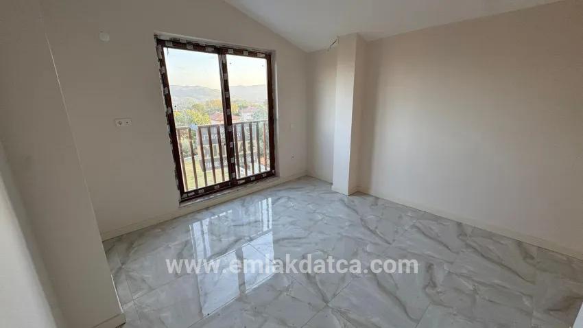 Ula Kızılyaka Mah. Satılık 3+1 Villa - 465 m²