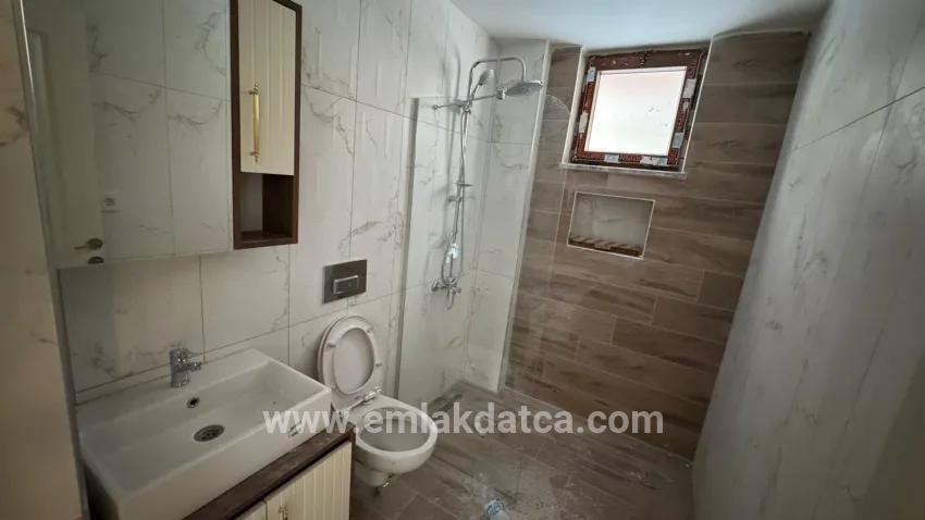 Ula Kızılyaka Mah. Satılık 3+1 Villa - 465 m²