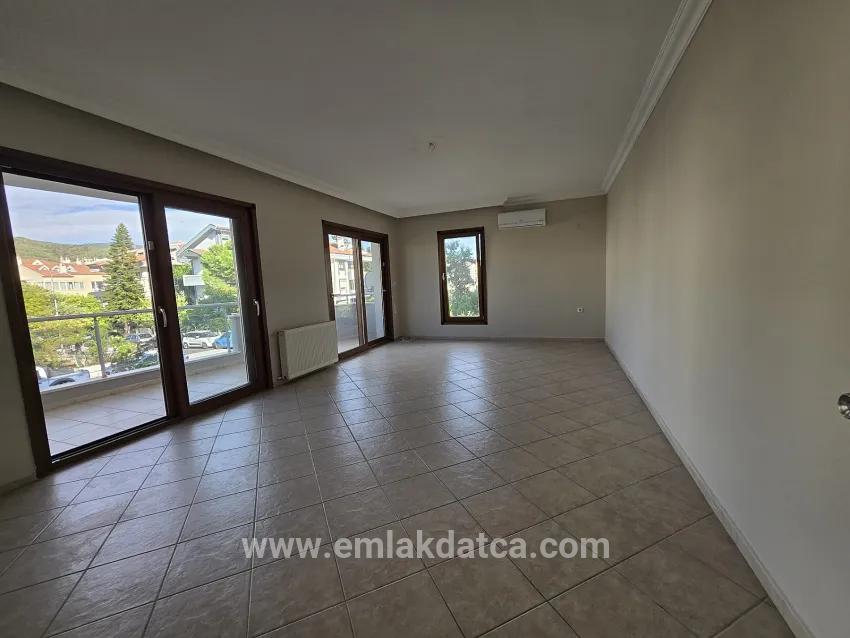 Marmaris Çıldır Mah. Kiralık 3+1 Daire - 160 m²