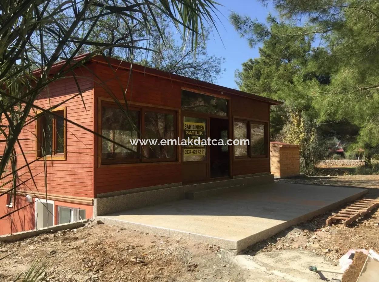 Turgut Köyünde Cadde Üzeri Satılık Hem İşyeri Hem 1 Oda 1 Salon Satılık Daire