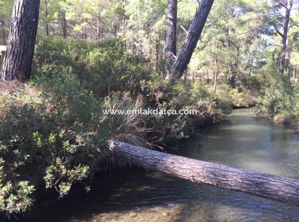 Bördübet Koyunda 7500M2 Arsa İçerisinde Bungalow Otel İçin Uygun Satılık Arsa