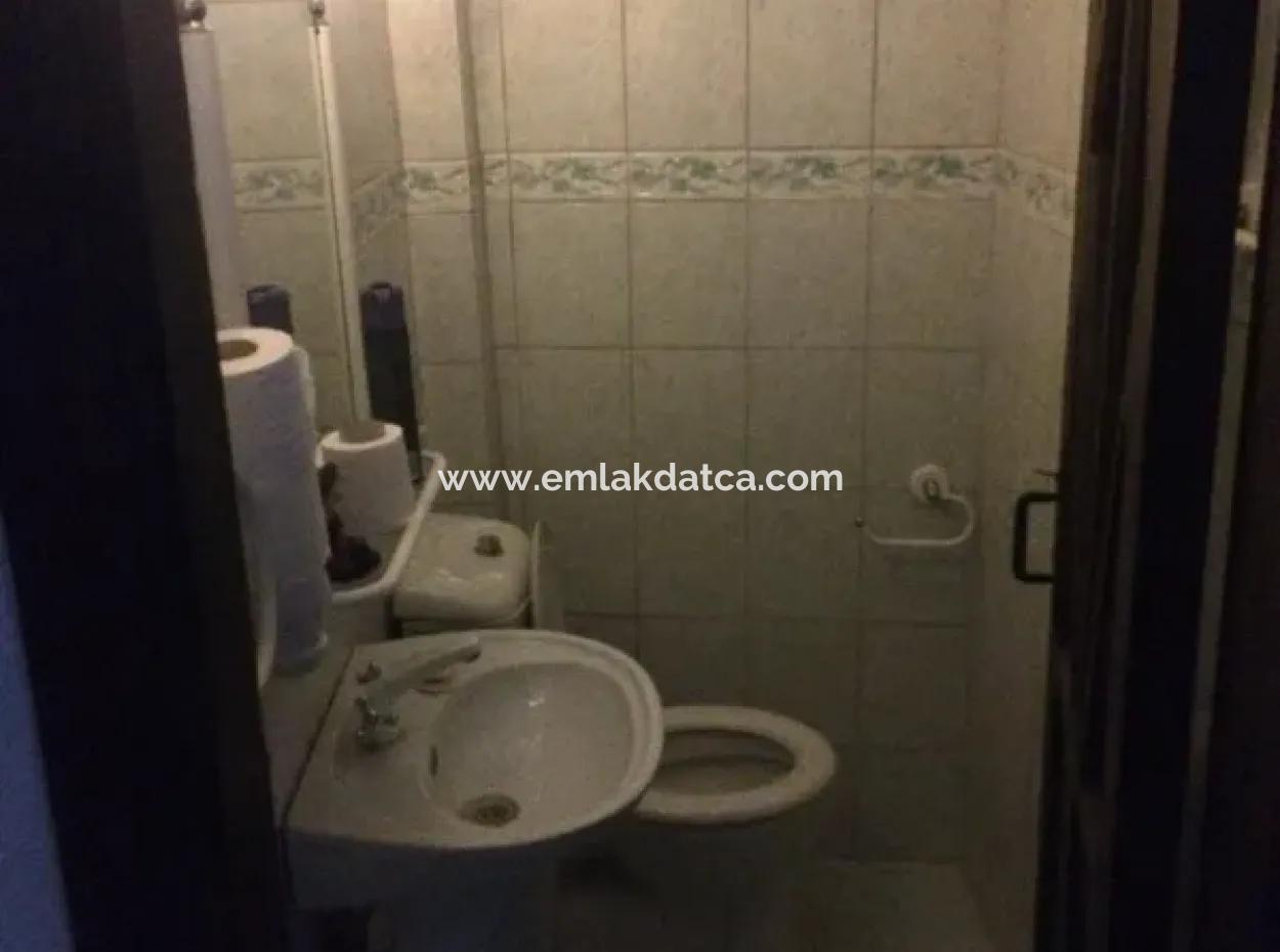 Gökova Bölgesinde Satılık Yüzme Havuzlu 8 Oda Taş Villa 740M2 Arsa