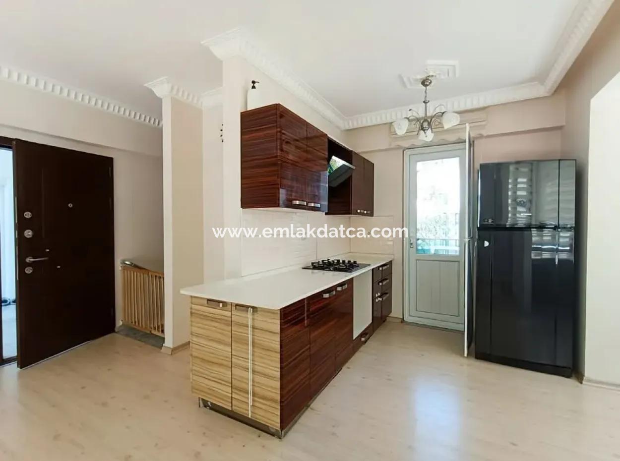 Marmaris İlçesi Beldibi Mahallesi Doğa Manzaralı Yüzme Havuzlu Site İçerisinde 3+1 Bahçe Dubleks Satılık Daire