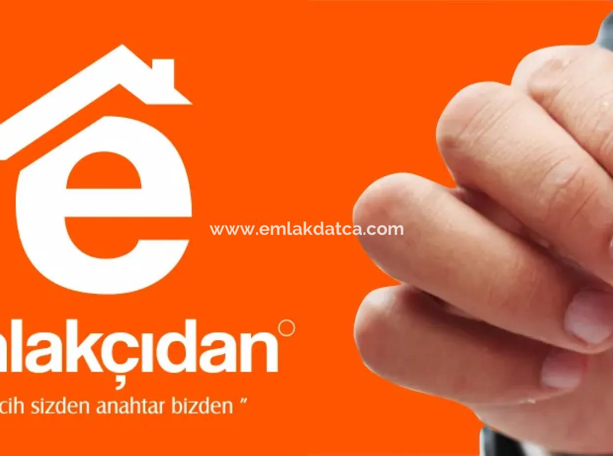 Marmaris Merkezde 360M2  Asma Katlı Satılık Dükkan.