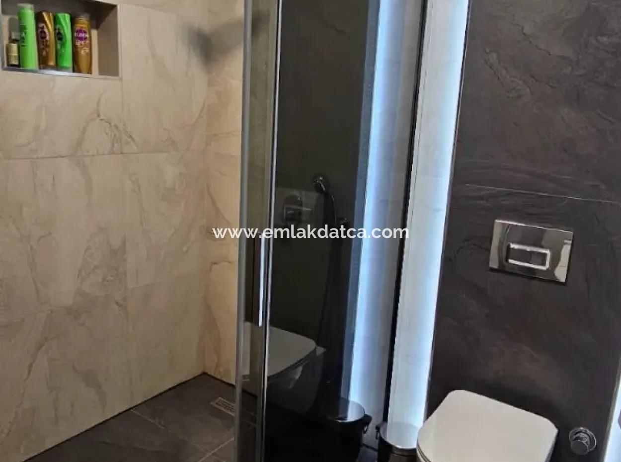 Camiavlu Mahallesi Havuzlu Güvenlikli Sitede 3+1 Satılık Ters Dubleks