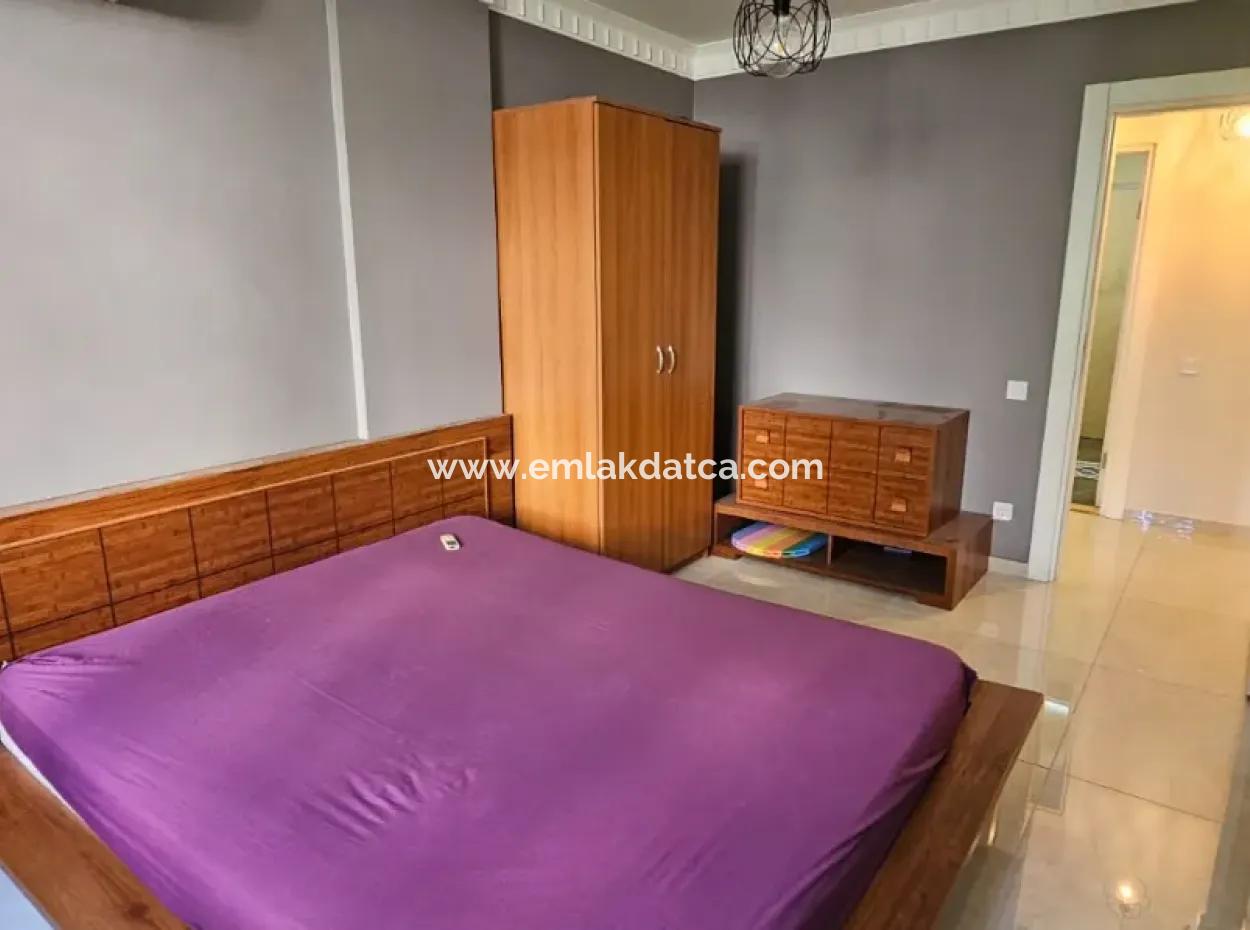 Camiavlu Mahallesi Havuzlu Güvenlikli Sitede 3+1 Satılık Ters Dubleks