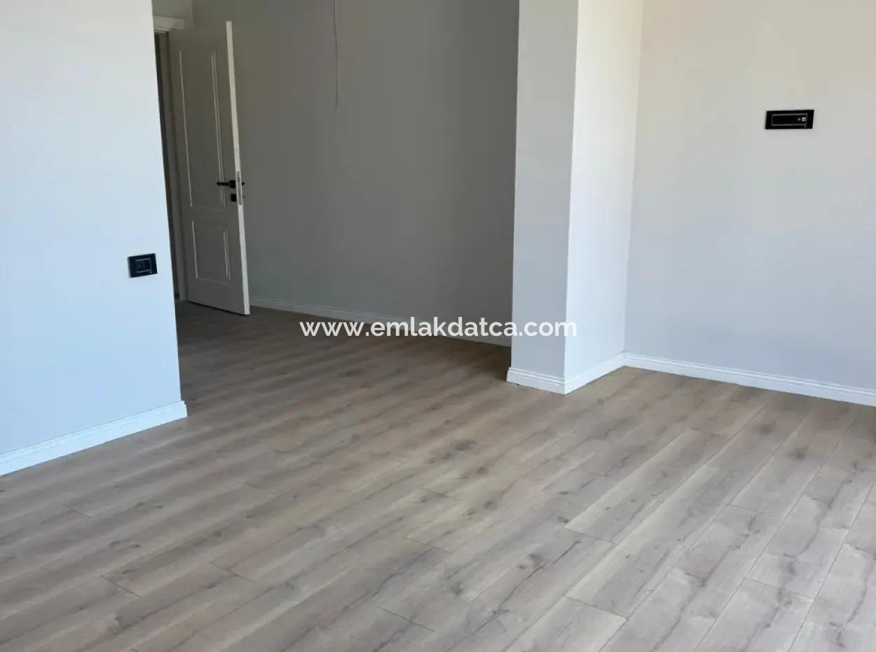 Kemeraltı Mahallesi 4+1 Satılık Müstakil Villa
