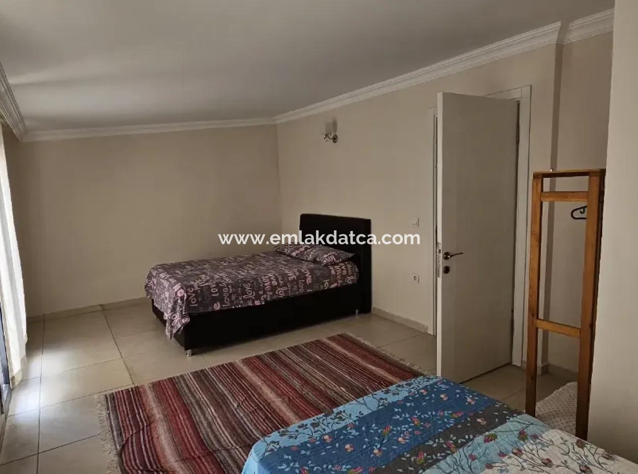 Beldibi Mahallesi 2+1 Ters Dubleks Eşyalı Kiralık Daire