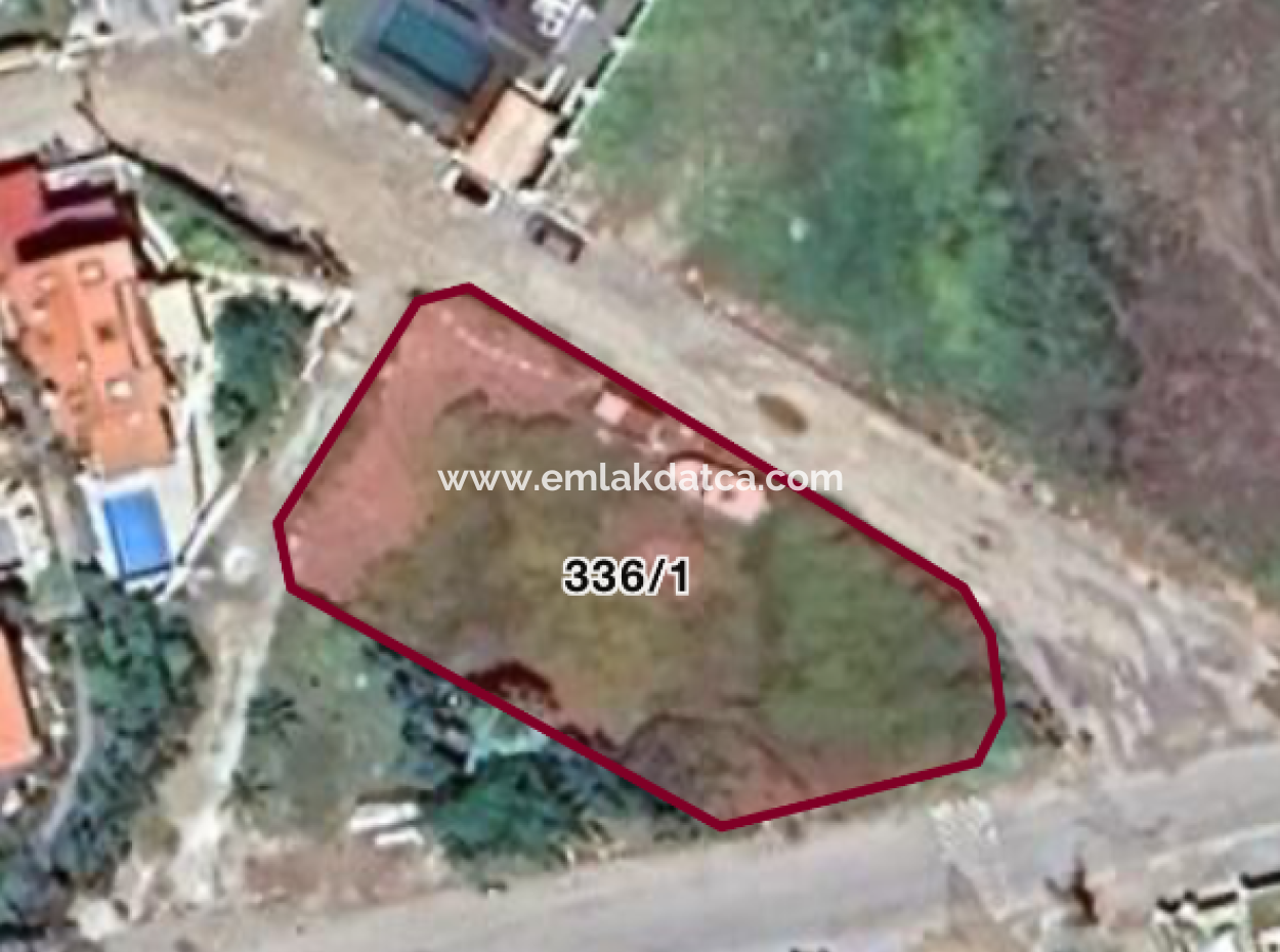 Marmaris Merkezinde İmarlı 1100 M2 Satılık Arsa