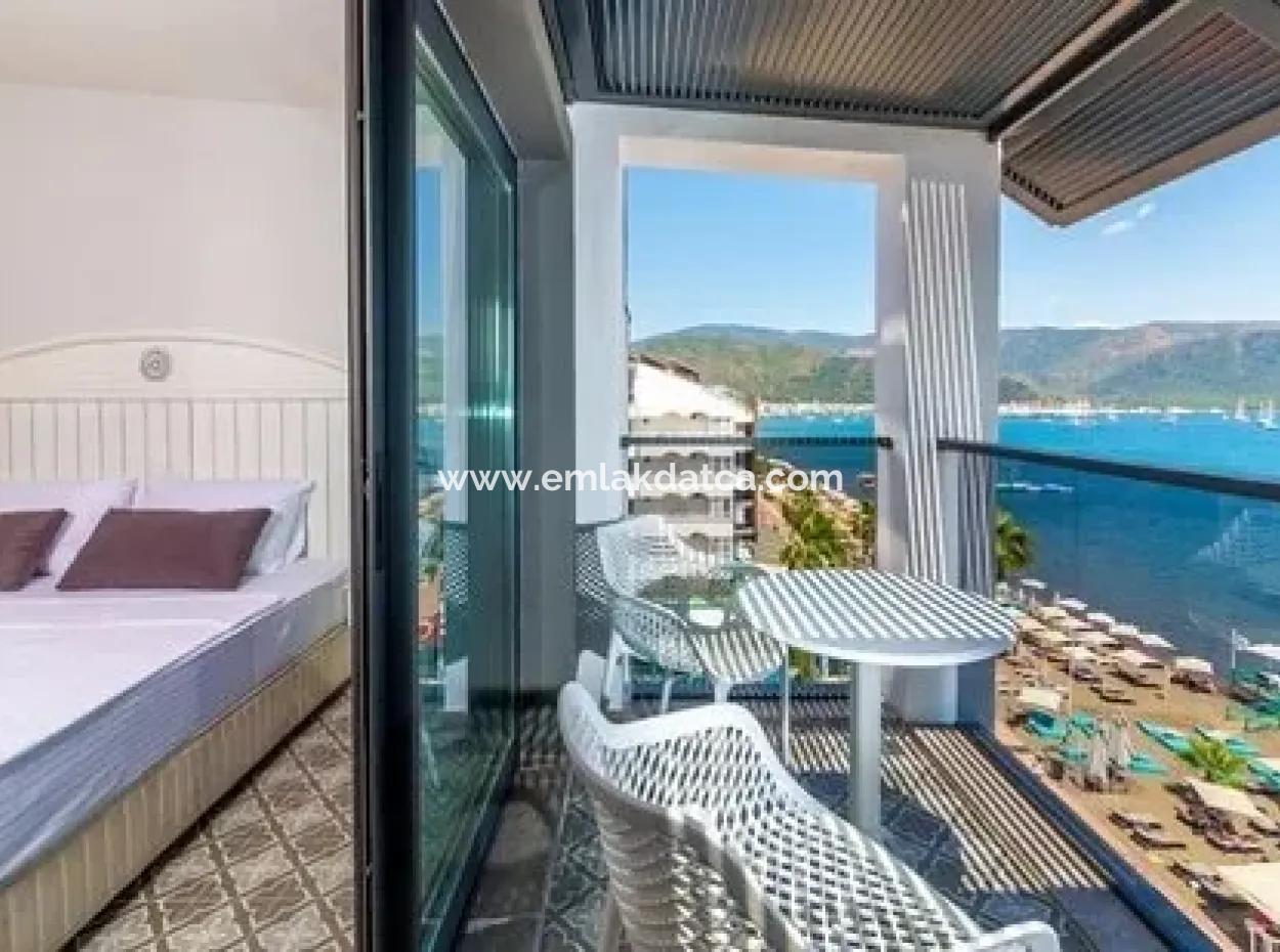 Marmaris Merkezinde Denize Sıfır Satılık Butik Otel 45 Oda