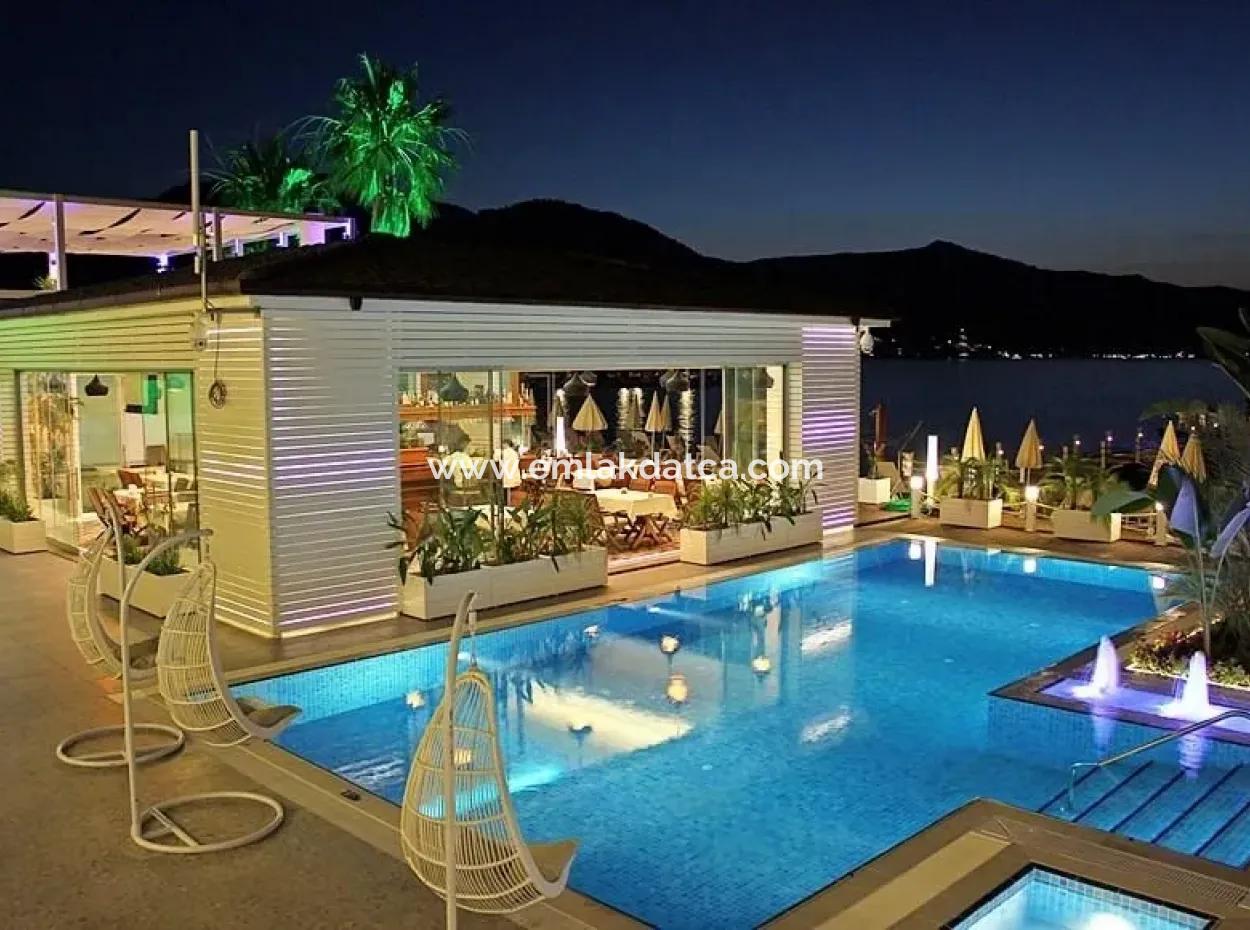 Marmaris,Den 40 Km Uzaklıkta Denize Sıfır Satılık Butik Otel İskelesi Mevcut