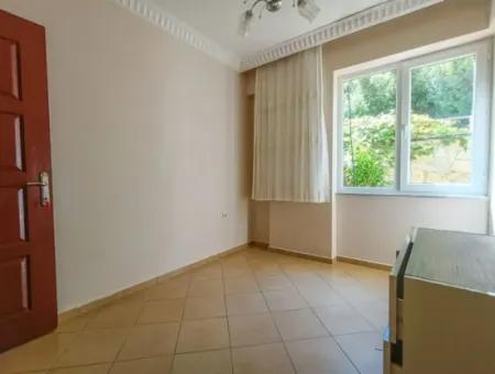 Marmaris İlçesi Beldibi Mahallesi Doğa Manzaralı Yüzme Havuzlu Site İçerisinde 3+1 Bahçe Dubleks Satılık Daire