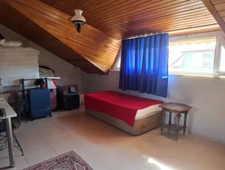 Armutalan Mahallesi Satılık 3÷1 Müstakil Tripleks Ev