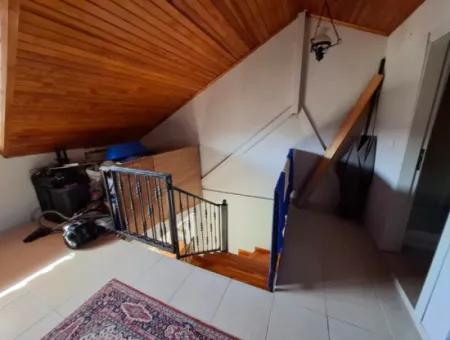 Armutalan Mahallesi Satılık 3÷1 Müstakil Tripleks Ev