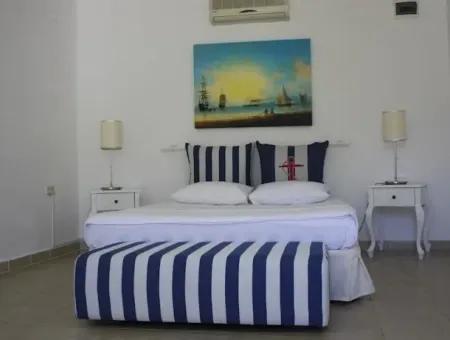 Marmaris,Den 40 Km Uzaklıkta Denize Sıfır Satılık 30 Oda Butik Otel